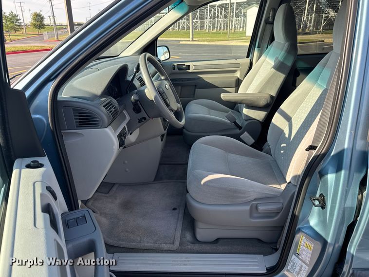 image for item EV1973 2007 Ford Freestar van