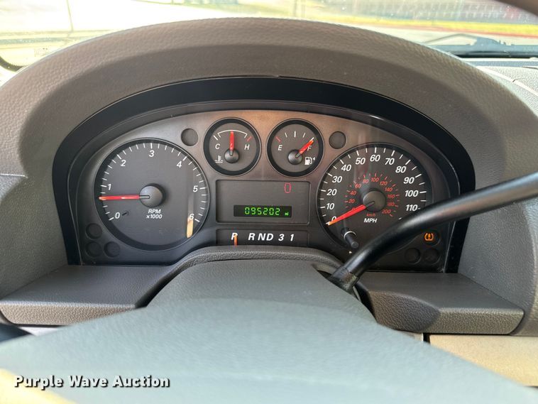 image for item EV1973 2007 Ford Freestar van