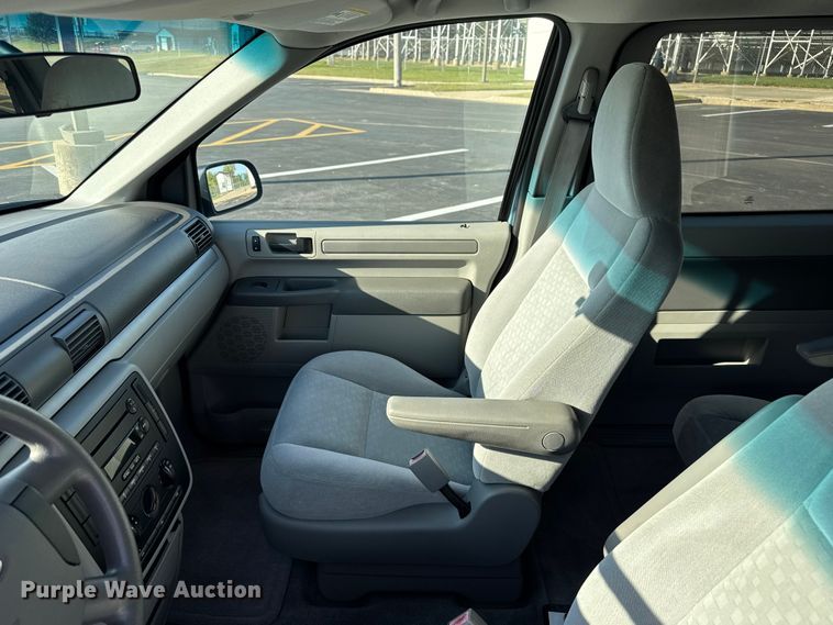 image for item EV1973 2007 Ford Freestar van