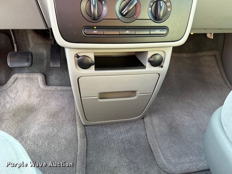 image for item EV1973 2007 Ford Freestar van