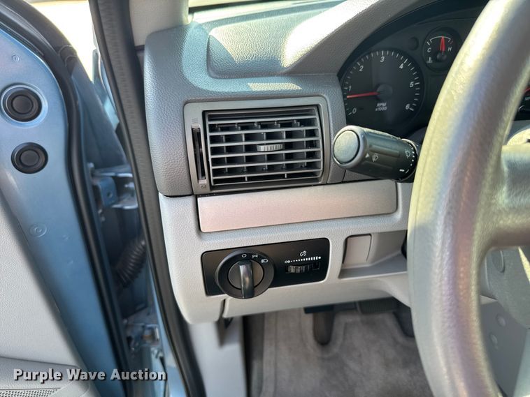 image for item EV1973 2007 Ford Freestar van