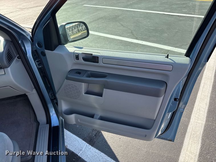 image for item EV1973 2007 Ford Freestar van