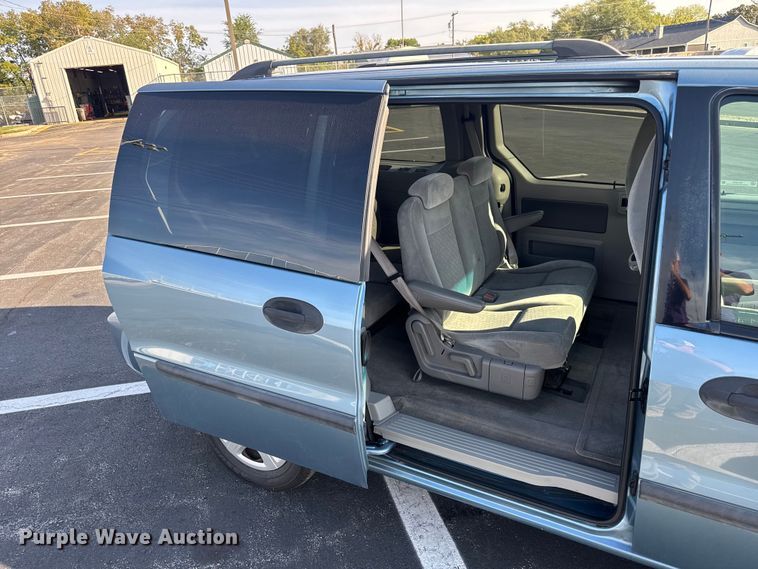 image for item EV1973 2007 Ford Freestar van