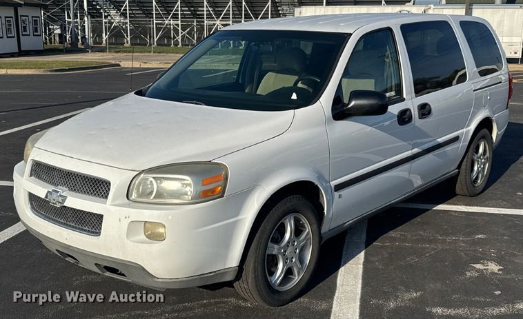 image for item EV1974 2008 Chevrolet Uplander van