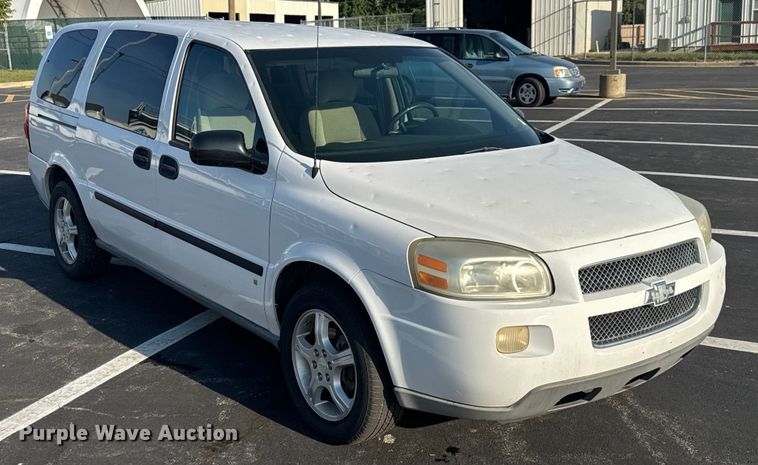 image for item EV1974 2008 Chevrolet Uplander van
