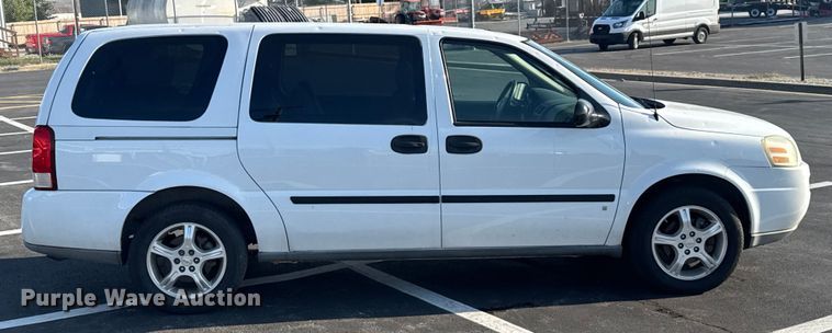 image for item EV1974 2008 Chevrolet Uplander van