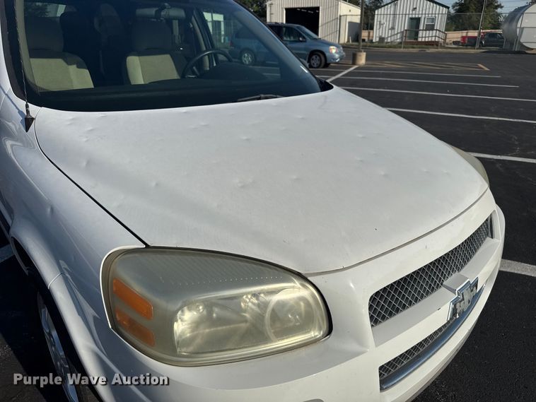 image for item EV1974 2008 Chevrolet Uplander van