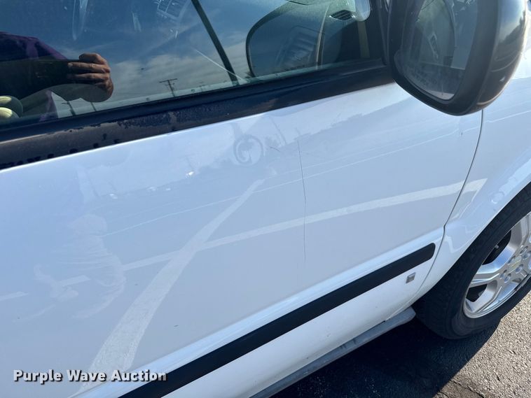 image for item EV1974 2008 Chevrolet Uplander van