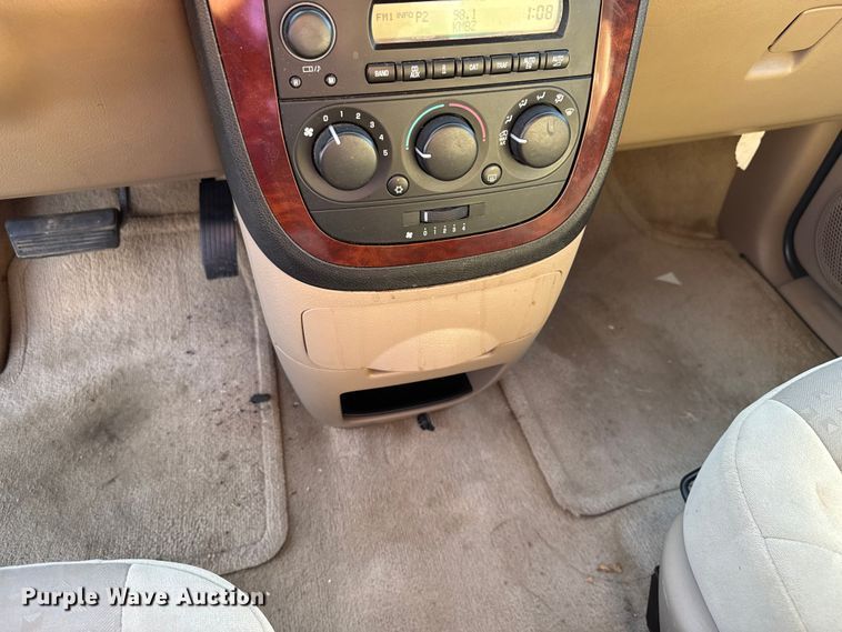 image for item EV1974 2008 Chevrolet Uplander van