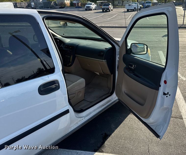 image for item EV1974 2008 Chevrolet Uplander van