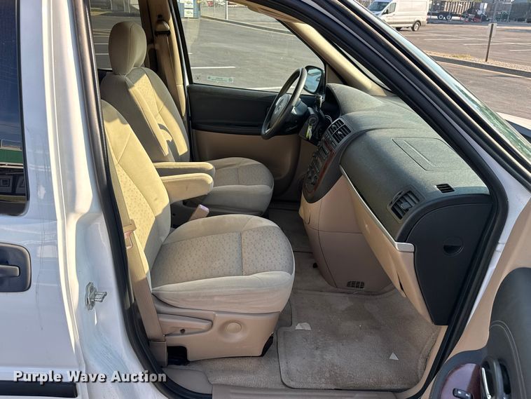 image for item EV1974 2008 Chevrolet Uplander van