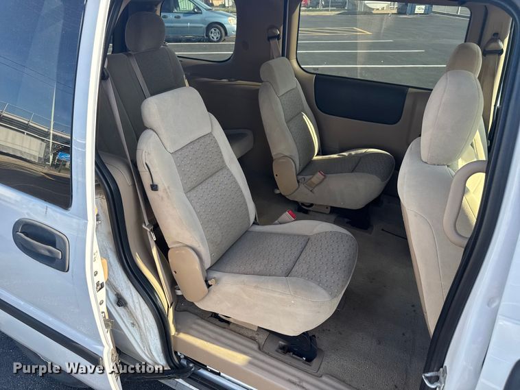 image for item EV1974 2008 Chevrolet Uplander van