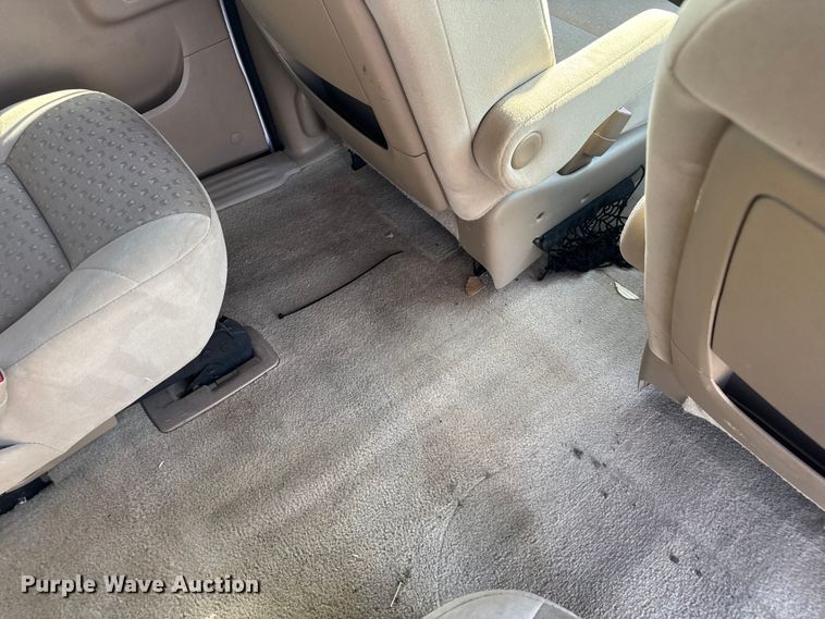 image for item EV1974 2008 Chevrolet Uplander van