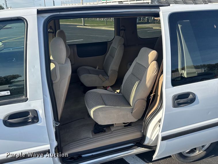 image for item EV1974 2008 Chevrolet Uplander van