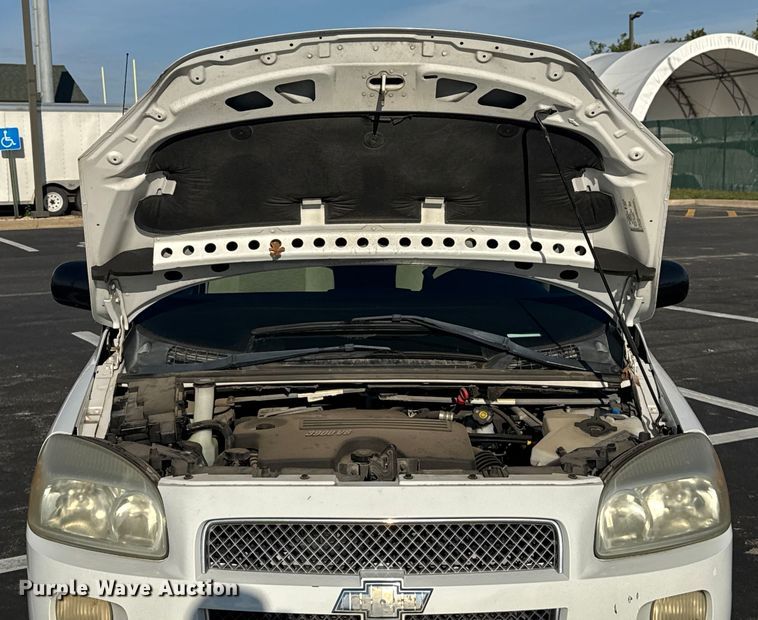 image for item EV1974 2008 Chevrolet Uplander van