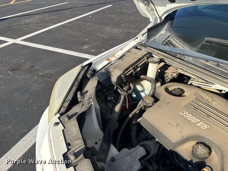 image for item EV1974 2008 Chevrolet Uplander van