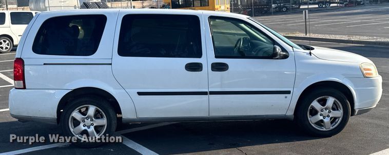 image for item EV1975 2008 Chevrolet Uplander LS van