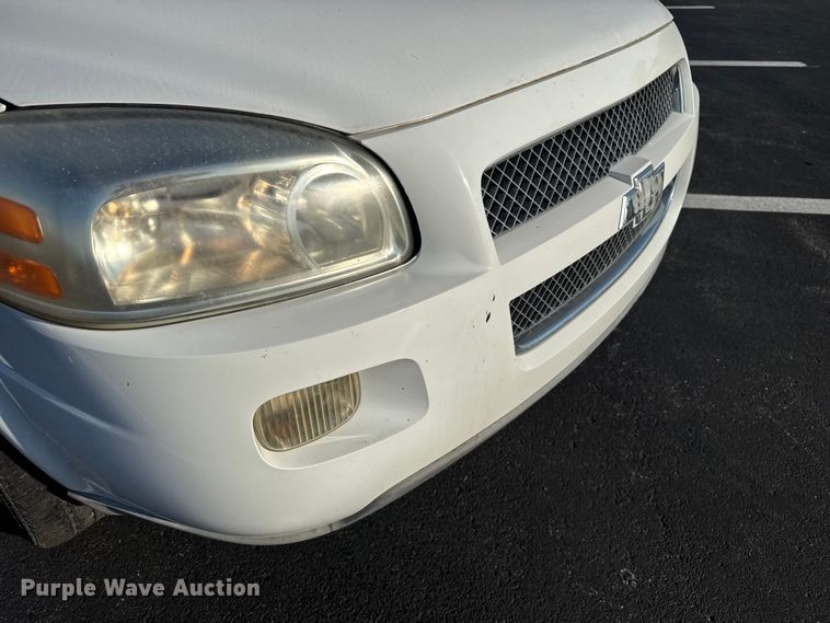image for item EV1975 2008 Chevrolet Uplander LS van