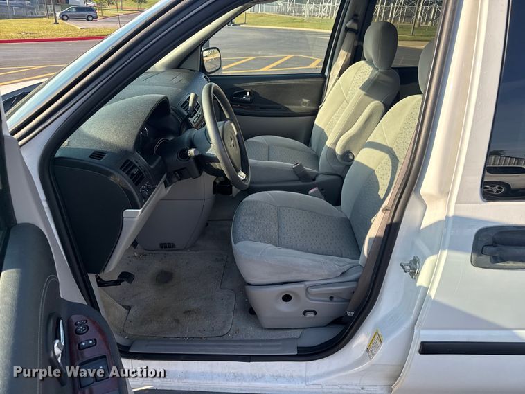 image for item EV1975 2008 Chevrolet Uplander LS van