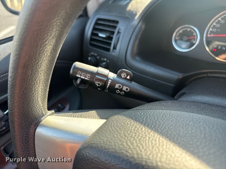 image for item EV1975 2008 Chevrolet Uplander LS van