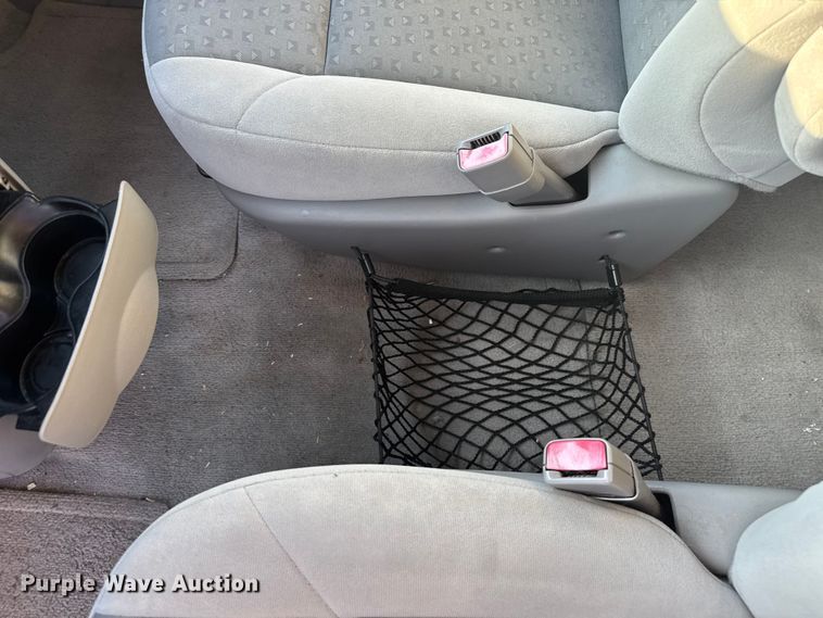 image for item EV1975 2008 Chevrolet Uplander LS van