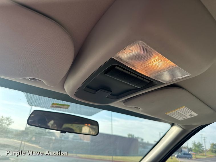 image for item EV1975 2008 Chevrolet Uplander LS van