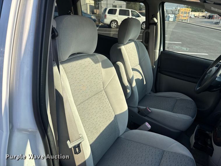 image for item EV1975 2008 Chevrolet Uplander LS van