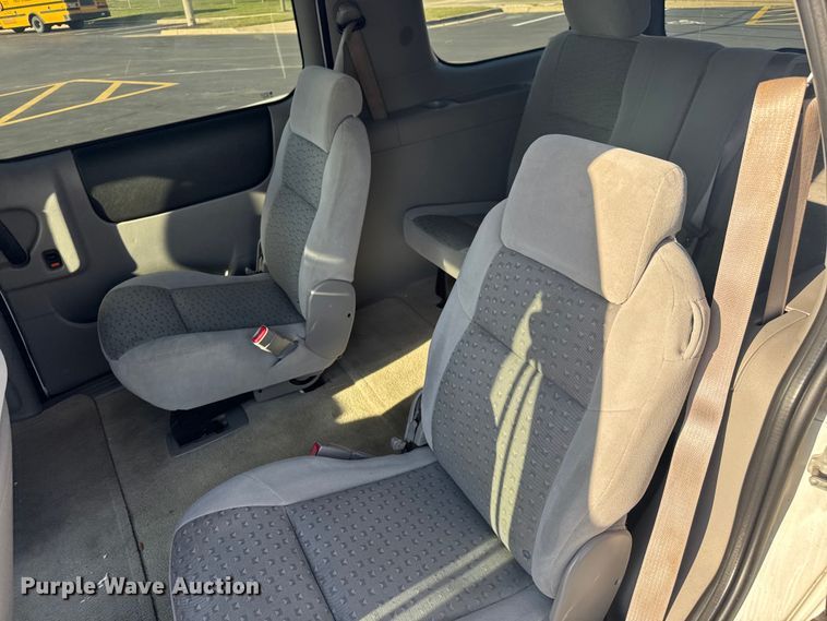 image for item EV1975 2008 Chevrolet Uplander LS van