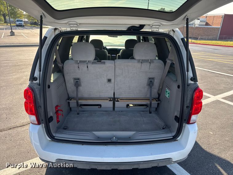 image for item EV1975 2008 Chevrolet Uplander LS van