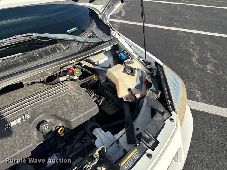 image for item EV1975 2008 Chevrolet Uplander LS van