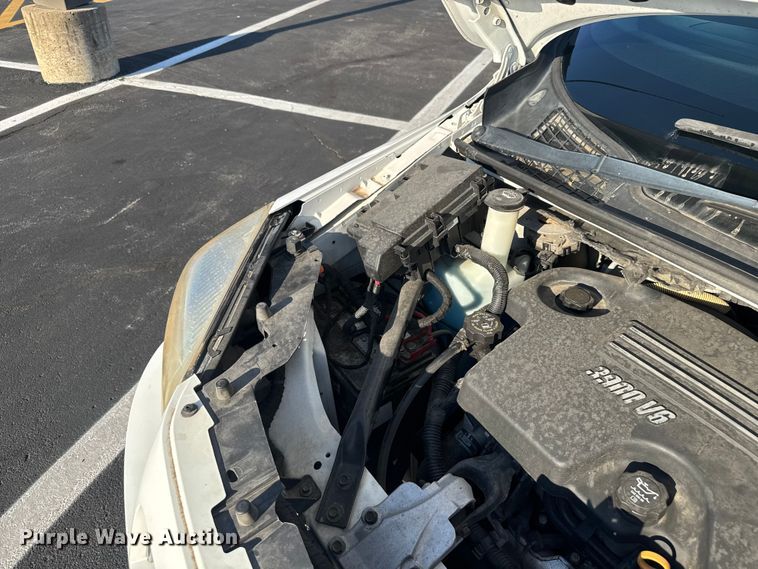 image for item EV1975 2008 Chevrolet Uplander LS van