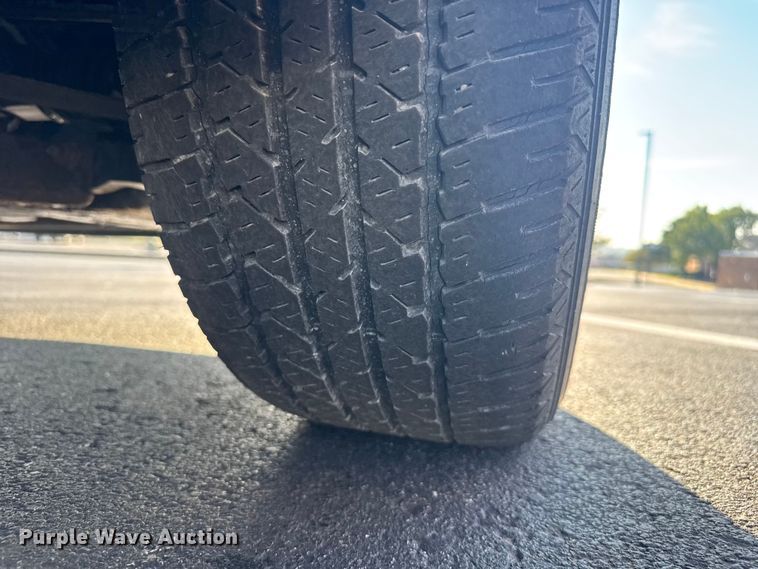 image for item EV1975 2008 Chevrolet Uplander LS van