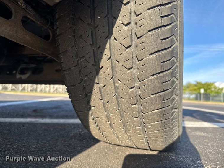 image for item EV1975 2008 Chevrolet Uplander LS van