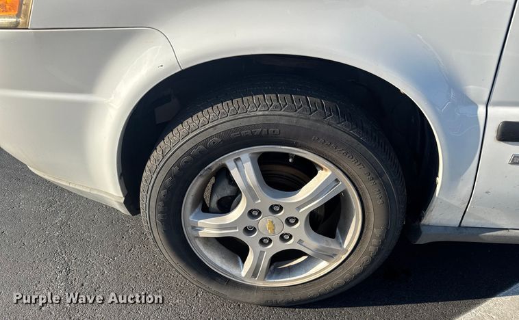 image for item EV1975 2008 Chevrolet Uplander LS van