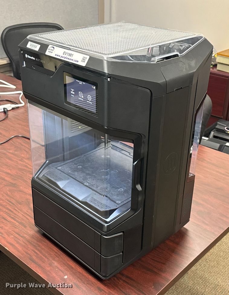 image for item EV1981 MakerBot Method 3D printer