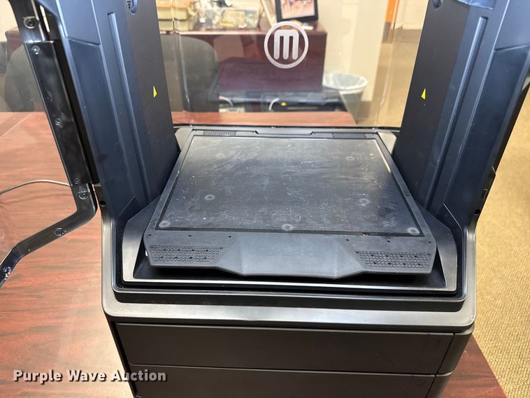 image for item EV1981 MakerBot Method 3D printer