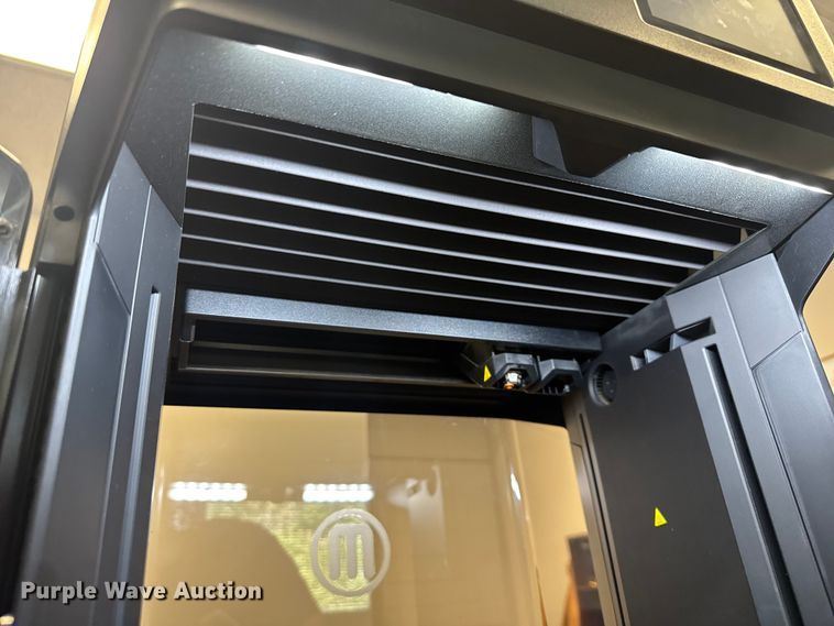 image for item EV1981 MakerBot Method 3D printer