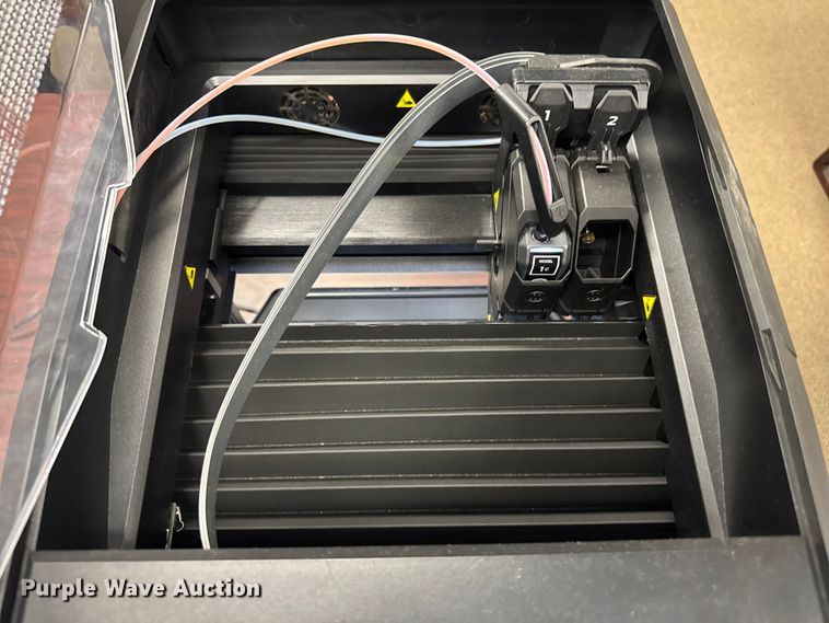 image for item EV1981 MakerBot Method 3D printer