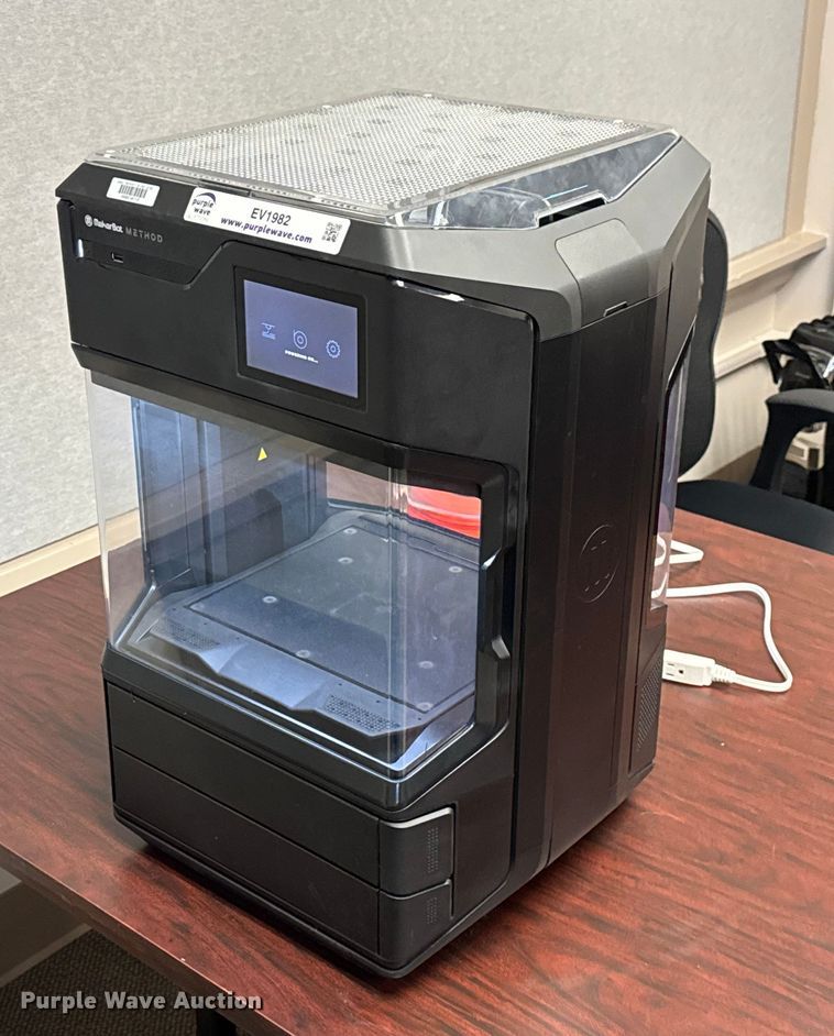 image for item EV1982 MakerBot Method 3D Printer