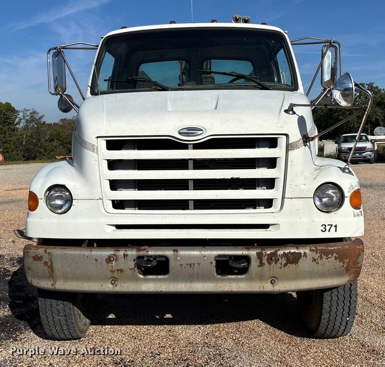 image for item EV3033 2000 Sterling LT7501 grapple truck