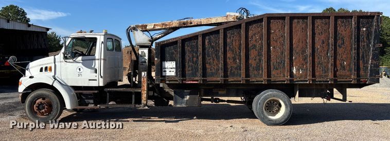 image for item EV3033 2000 Sterling LT7501 grapple truck