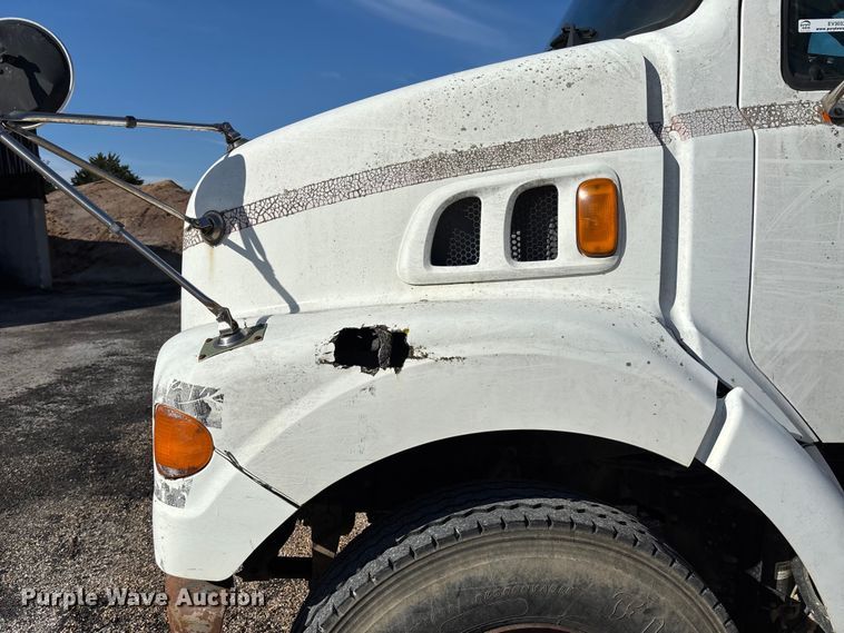 image for item EV3033 2000 Sterling LT7501 grapple truck