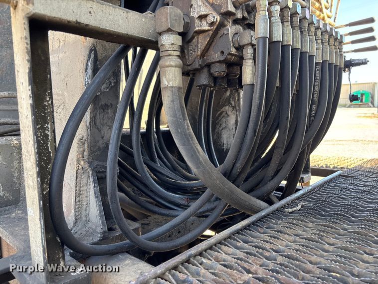 image for item EV3033 2000 Sterling LT7501 grapple truck