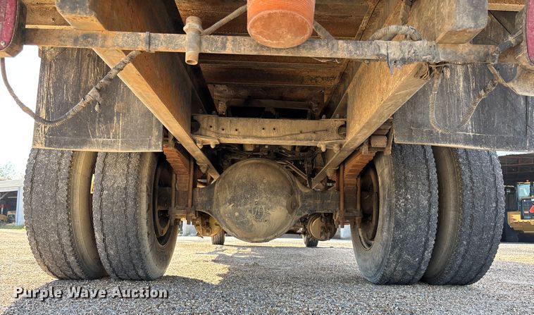 image for item EV3033 2000 Sterling LT7501 grapple truck