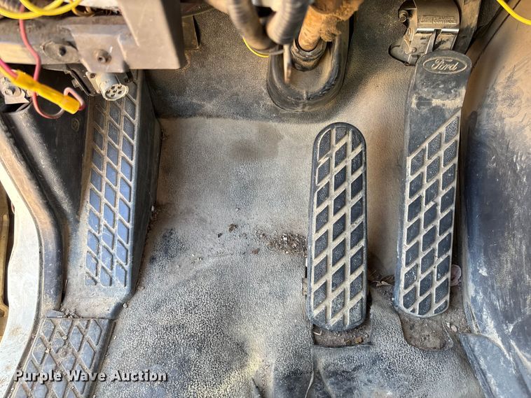 image for item EV3033 2000 Sterling LT7501 grapple truck