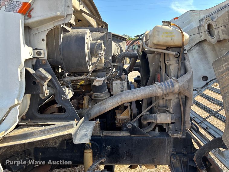 image for item EV3033 2000 Sterling LT7501 grapple truck