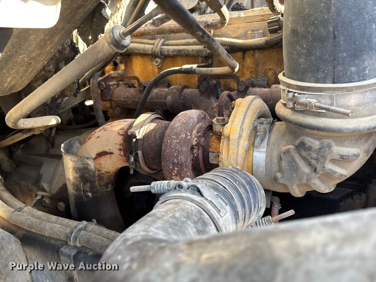 image for item EV3033 2000 Sterling LT7501 grapple truck