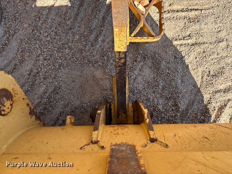 image for item EV3035 1997 Caterpillar 963B track loader