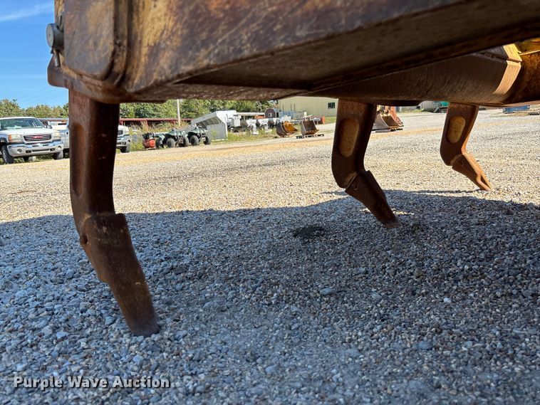 image for item EV3035 1997 Caterpillar 963B track loader