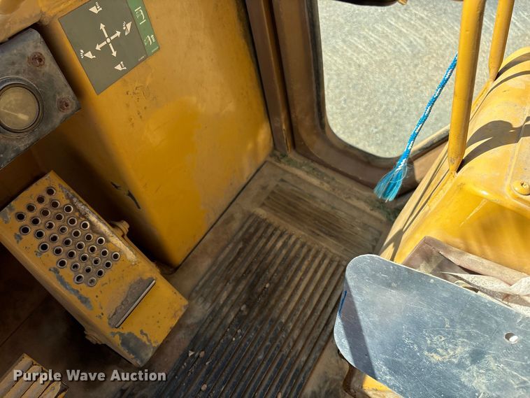 image for item EV3035 1997 Caterpillar 963B track loader